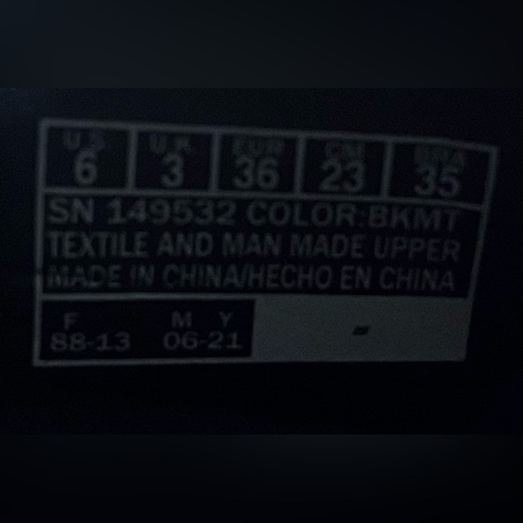 Skechers Summits Galaxy Dream Womens Size 6 Slip On Shoes Sneakers Black Purple - Picture 8 of 8